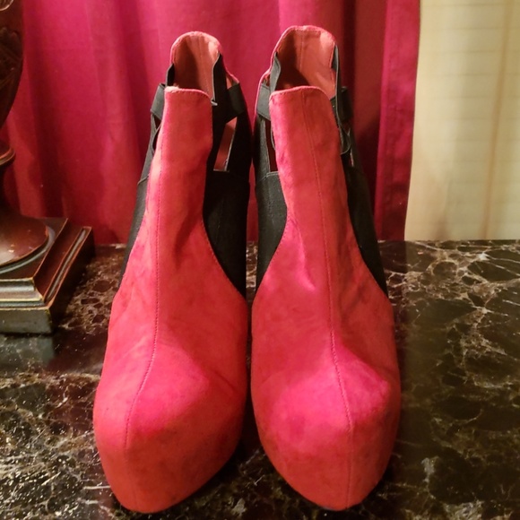 SHOES - Picture 6 of 7